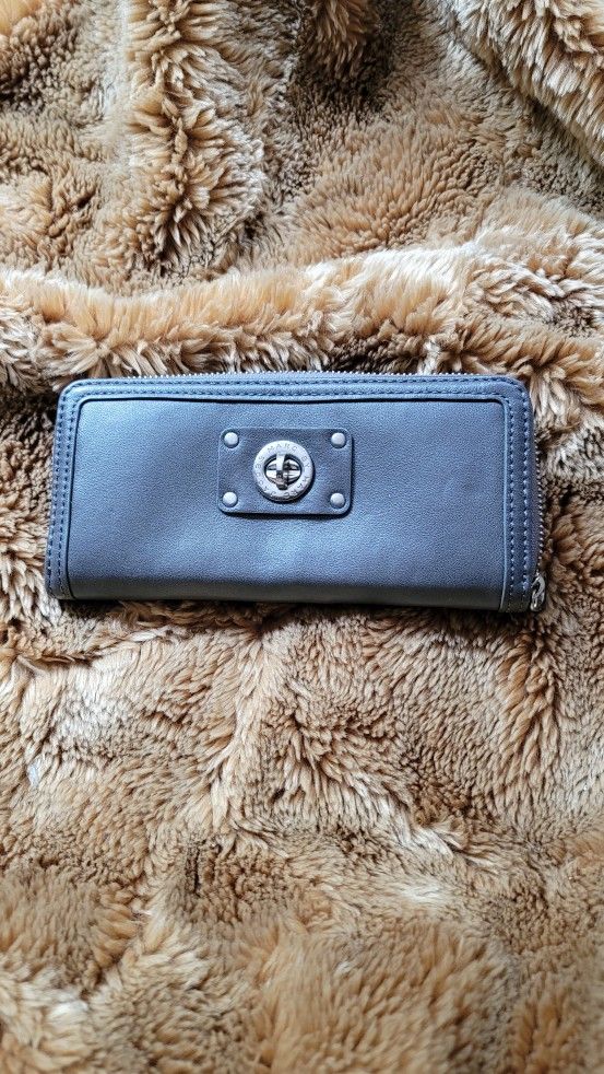 NEW MARC BY MARC JACOBS LEATHER WALLET IN FADED ALUMINUM