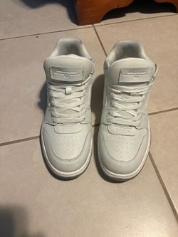 Off whites size 44
