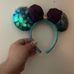 DISNEY MINNIE MOUSE EARS LITTLE MERMAID THEMED SEQUIN EARS PURPLE BOW - ADULT