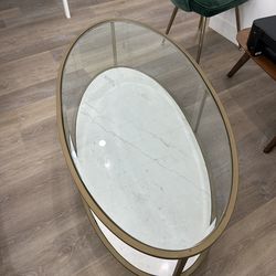 Oval coffee table