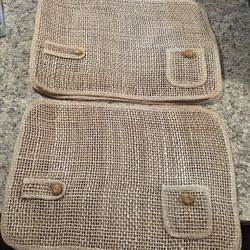 🍽️ Selling as a LOT! Set of 8 Cloth Placements from smoke and pet free home.  Measure 18”Lx13”H 