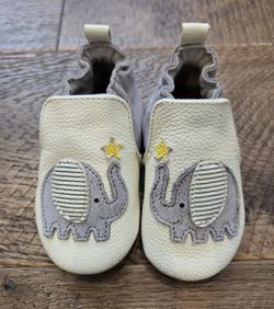 Robeez Baby Crib Shoes (6-12 Months)
