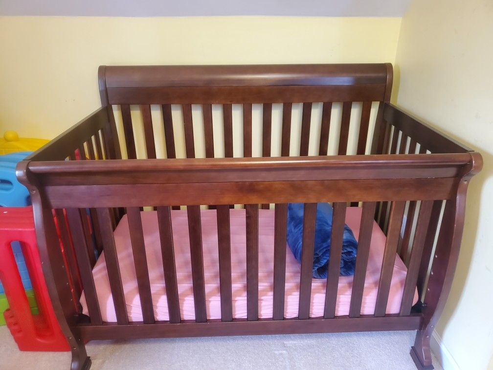 Convertible Crib