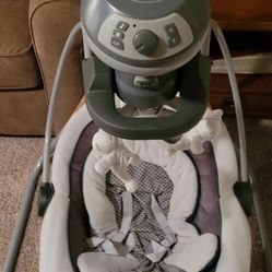 Graco Baby Swing