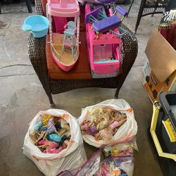 Barbies & Toys
