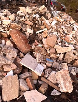 Rocks, Boulders & Bricks For Construction and remodeling in great condition
