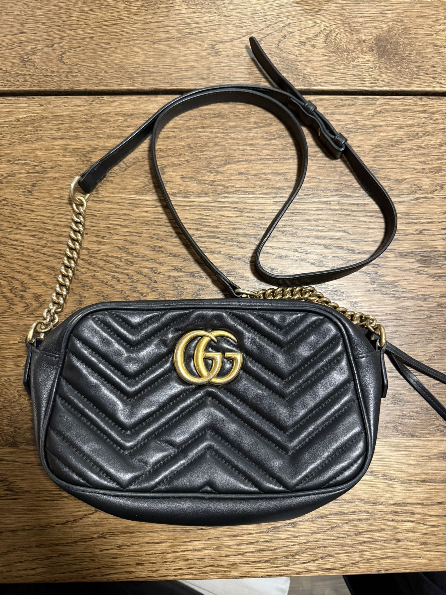 Gucci GG Marmont Small Shoulder Bag – Black Leather – Used Authentic
