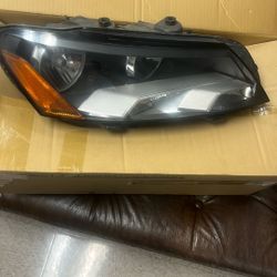 Headlight VW Passat 12-15