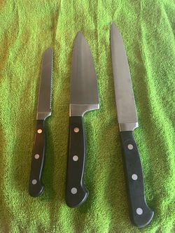 Set of Farberware Kitchen Knives