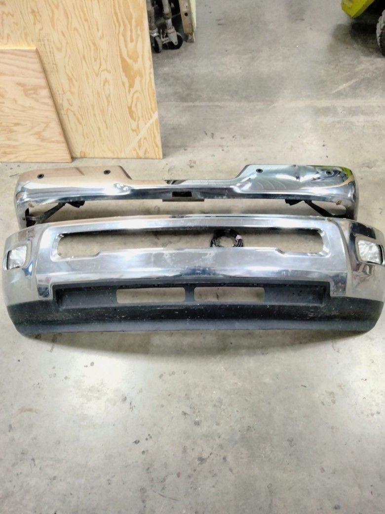 2013 3500 Dodge Ran Front And Rear Bumpers