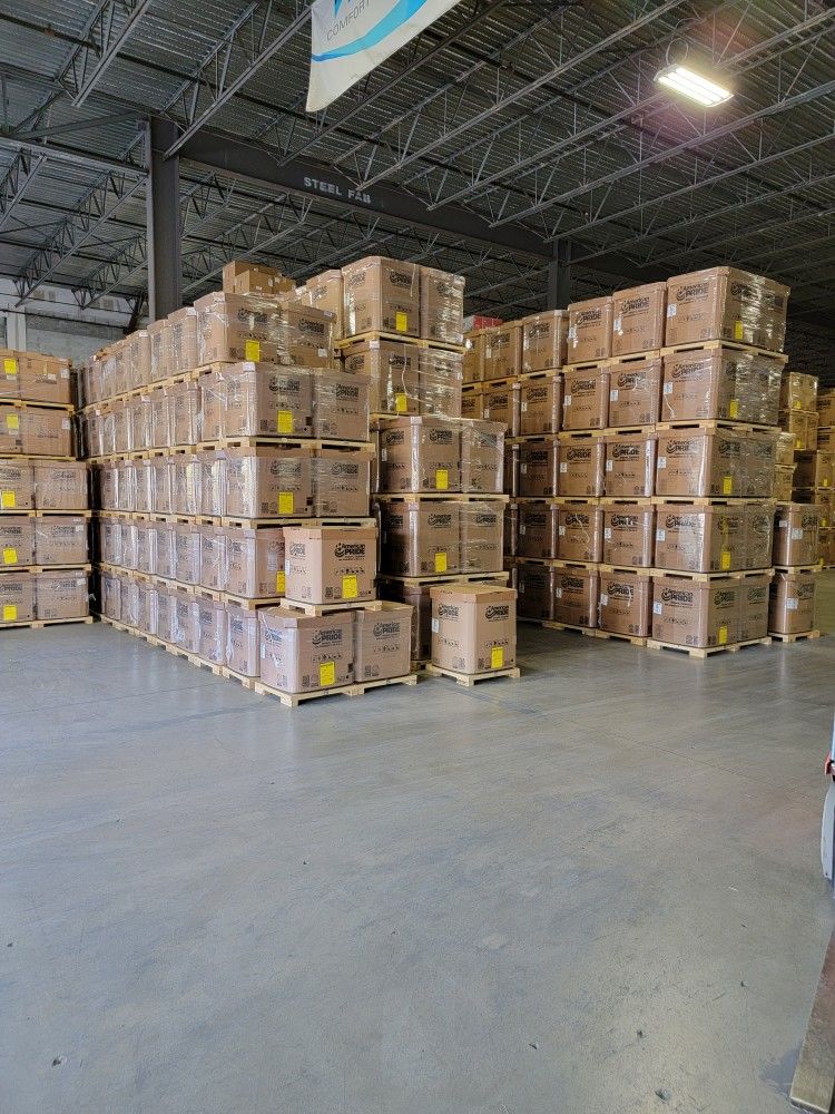 Goodman 2.5 Ton AC Unit - R410A - 14.3 Seer2 - Compressor
