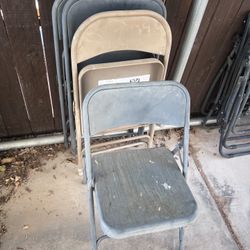 4 Metal Chairs 