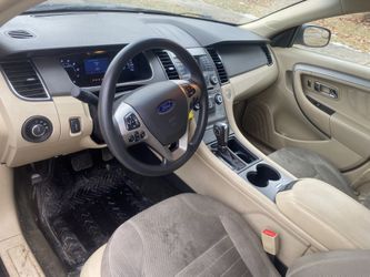 2014 Ford Taurus