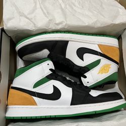 Air Jordan 1 Mid SE Oakland