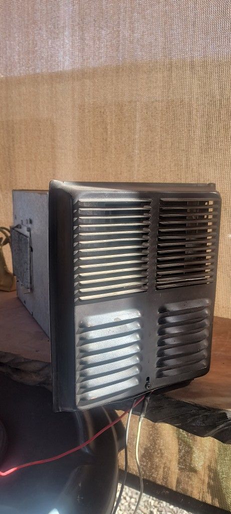 Motorhome Hydro Flame Furnace .