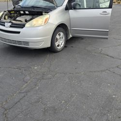 2004 Toyota Sienna