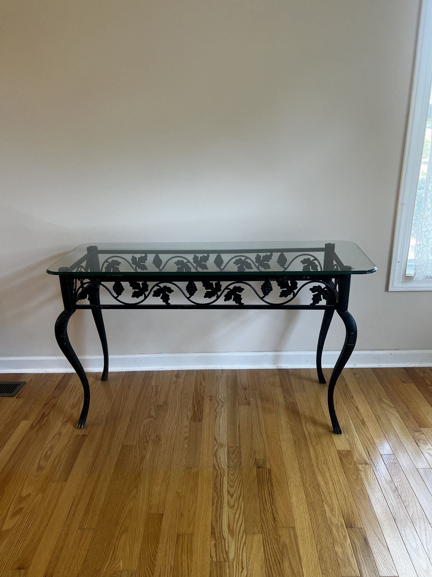 ルネセイコウスタンドタッチテーブルW750mm、折り畳み時に自立します