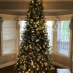 Costco 9ft Prelit LED Christmas Tree