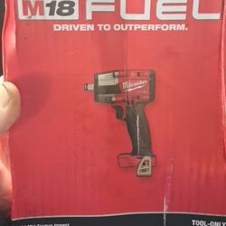 Milwaukee 1/2 In. Impact Wrench 