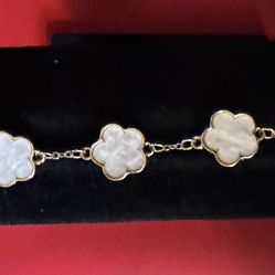 Flower White Clover  bracelet