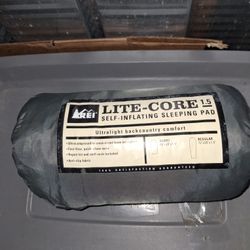 Rei.   Cor.  Lite Pad.  Self Inflating