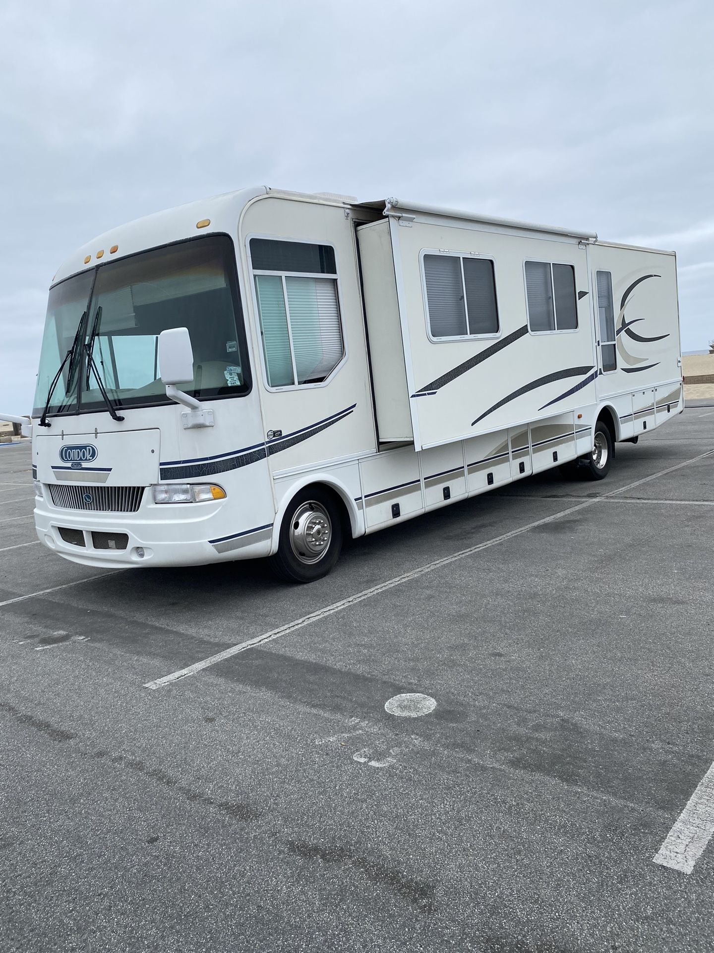 2003 condor 38 foot motorhome