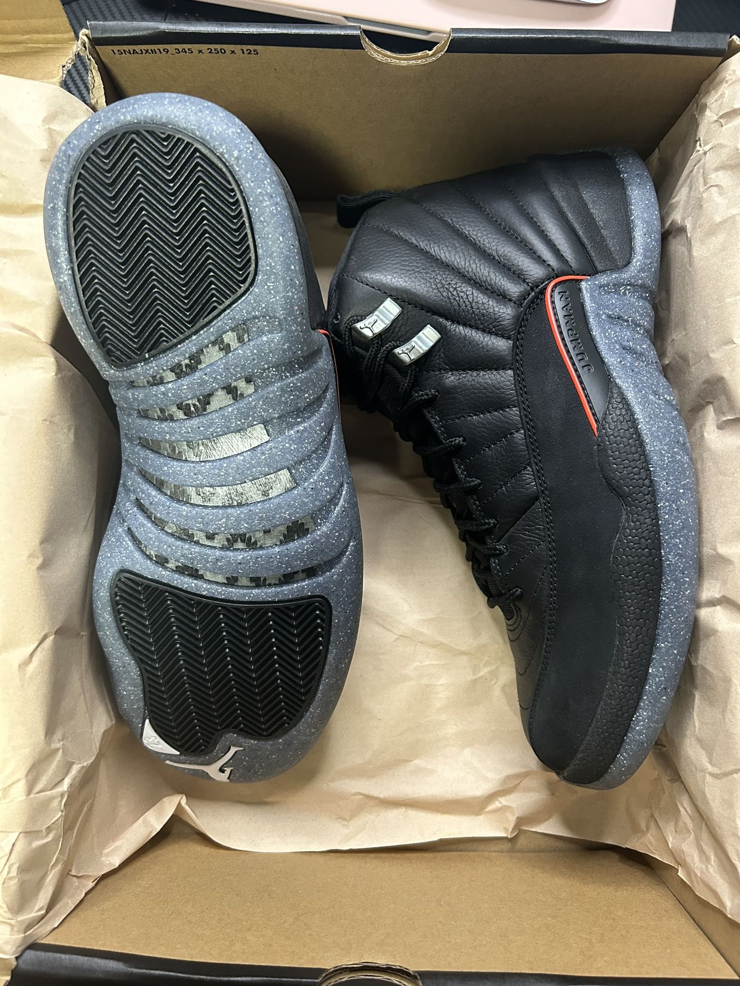 Jordan 12 Utility Black Size 9 New