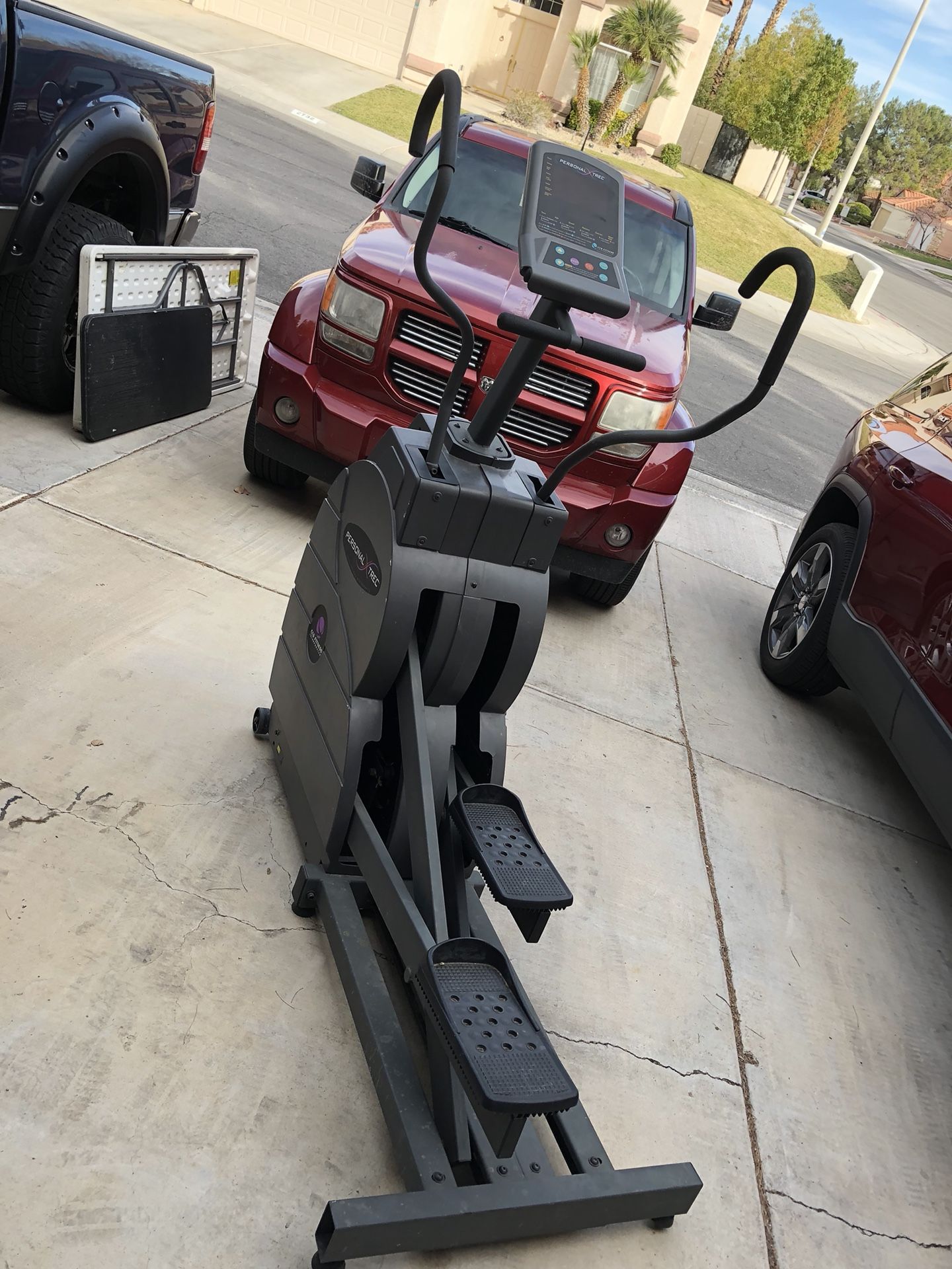 250 O.B.O. Working Reebok Personal Trec Elliptical CCS Fitness Inc with Power Cord 250 O.B.O. for Sale in Las Vegas NV OfferUp