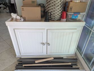 White Cabinet