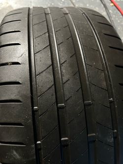 255/35R19 Bridgestone
