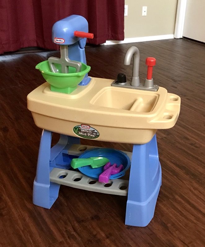 LITTLE TIKES MUDPIE KITCHEN - With Sink, Water Faucet & Mixer