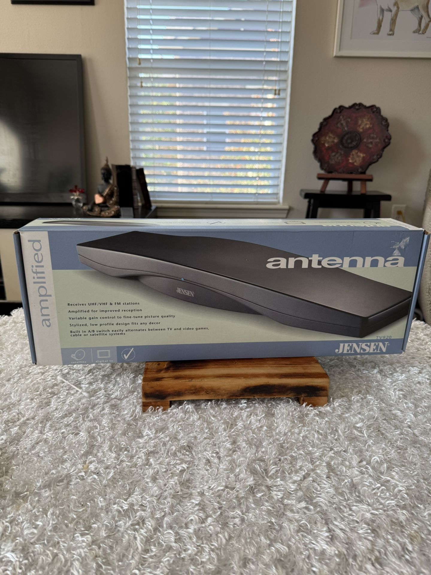 New Sealed And Boxed Jensen TV920 Amplified HDTV Antenna