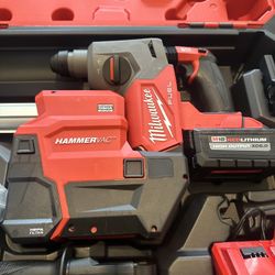 New M18 Milwaukee Rotary Drill Vacuum Kit