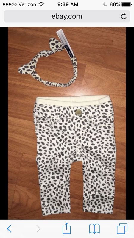 Baby Gap leopard set like new 3-6 months
