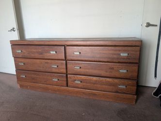 $20 Dresser