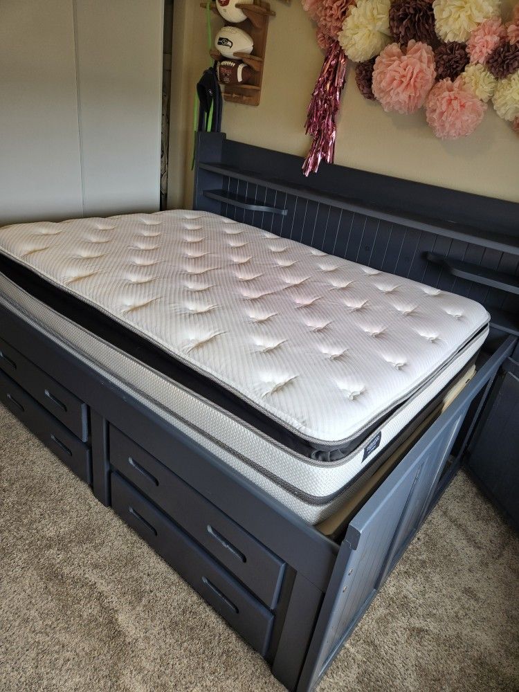 Full Size Captain's Bed 