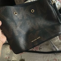 Crossbody Mk Puse $50 