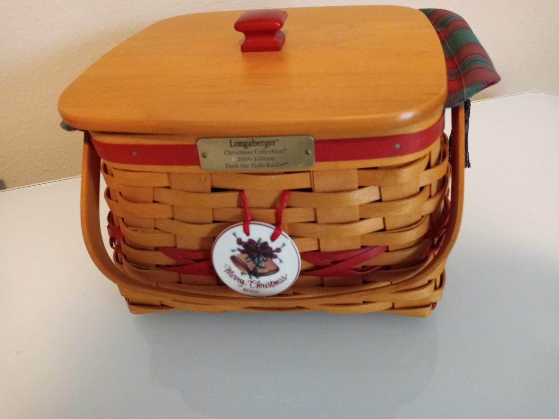 Longaberger Christmas Collection 2000 Edition Deck The Halls Basket