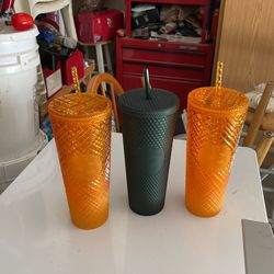 3 Starbucks Tumbler ..
