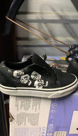 Boys shoes
