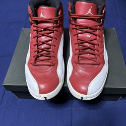 Jordan 12 Retro Gym Red  Size 10.5