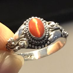 Sterling silver ornate orange cats-eye gemstone ring