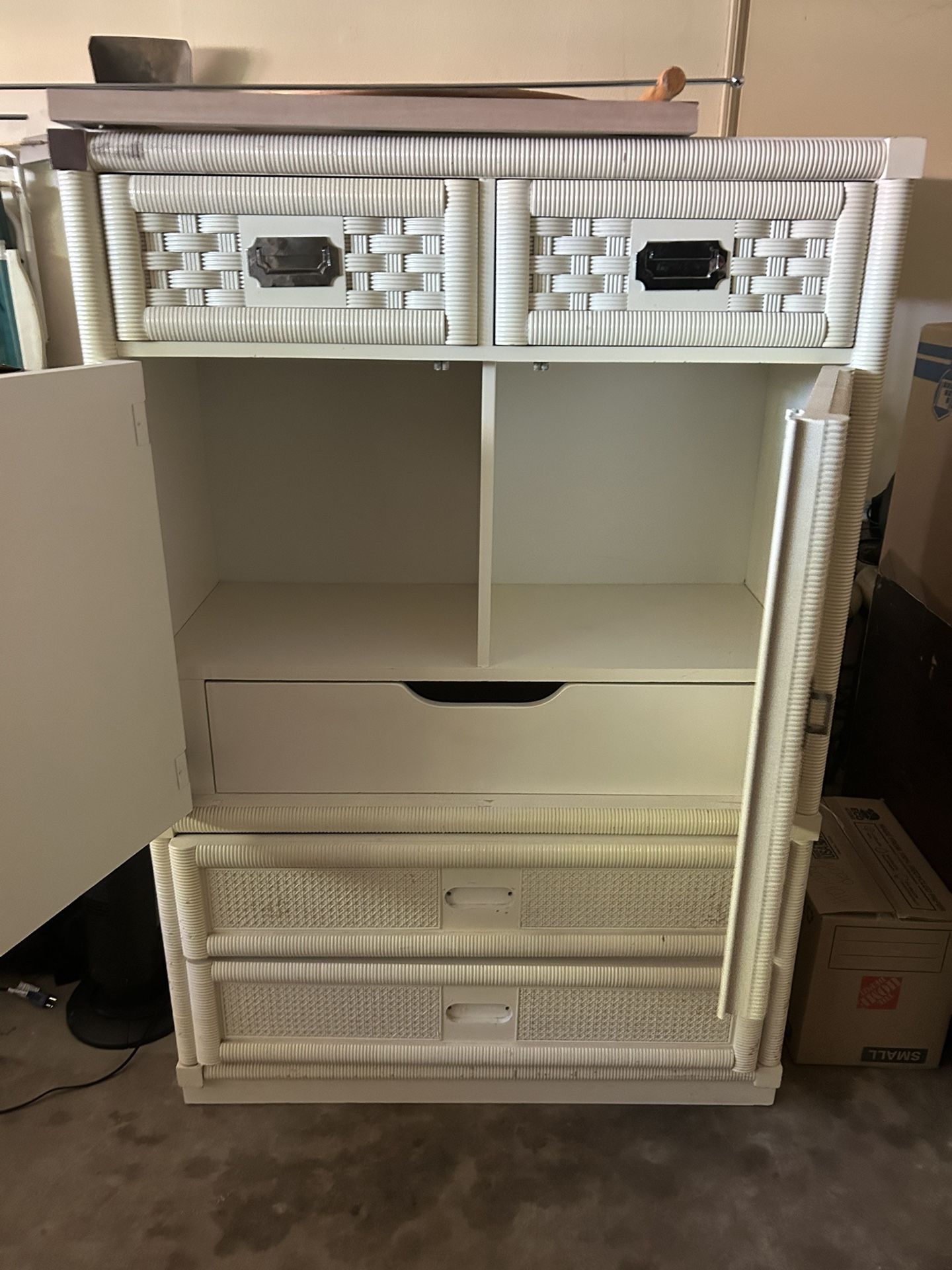 dresser