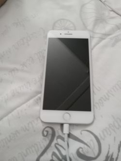 Apple iPhone Silver with Lightning Cable