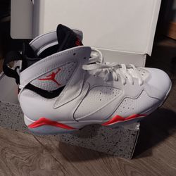 Mens Air Jordan 7 Retro "White Infrared" sneaker (