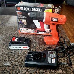 Like New Black & Decker 20VMax Lithium Drill/ Driver
