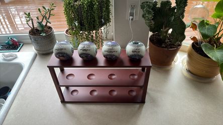 Mariners Baseballs With Ball Rack