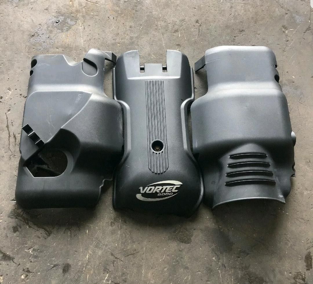 Hummer H2 parts, Tahoe, Escalade, GMC engine cover