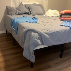 Simple Full Size Bed