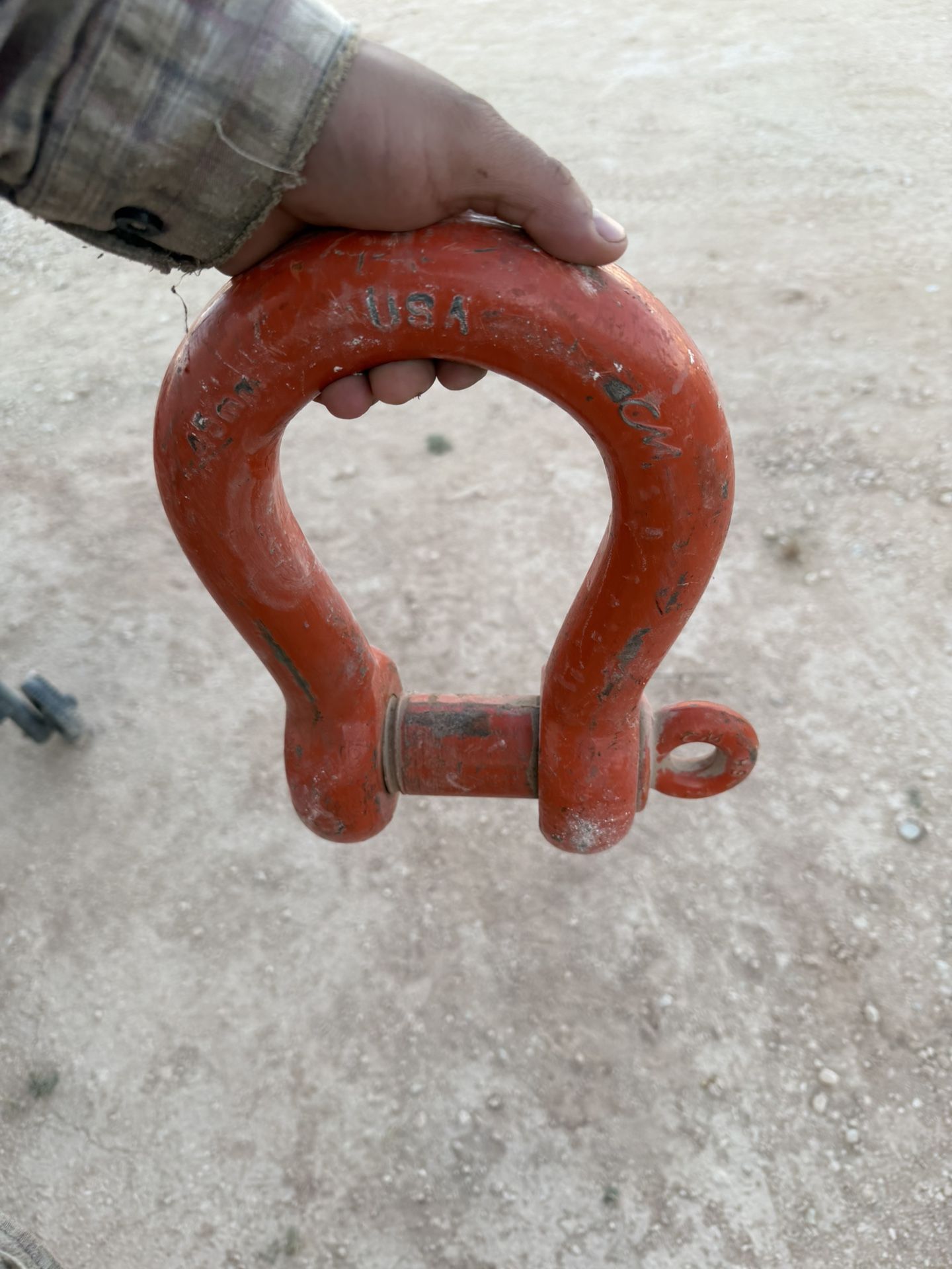 Shackle